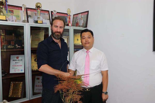 ���ô�(���l(w��i)-���_��)�c�W�ɶ����L(zh��ng)��־�V��Ӱ