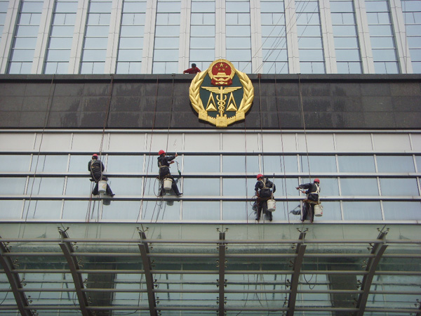 �B�i����